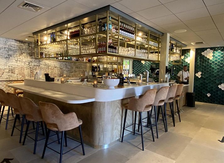 Dining area in VZ2326 Holiday Chalet Stern 1866 Renesse, perfect for family dinners in Schouwen-Duiveland.