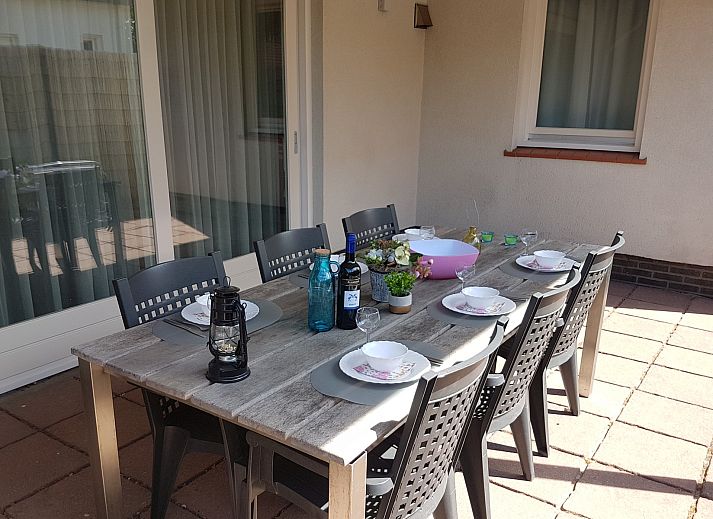 Vacation home Horizon 95 in Schouwen-Duiveland with enclosed garden, ideal for a carefree vacation in Zeeland.