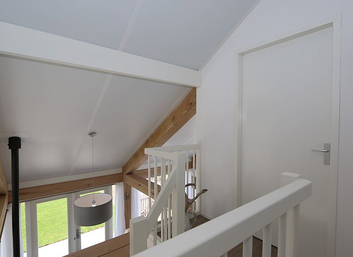 Gemuetliches Wohnzimmer des Ferienhauses Zonnedorp 18, Duinhuis 18 in Renesse, Schouwen-Duiveland mit viel Licht.