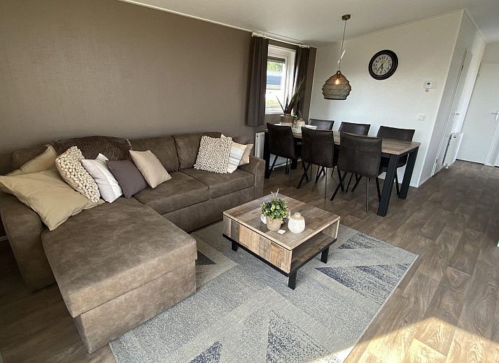 VZ804 Ferienchalet Arend 1833 Renesse mit Terrasse in Schouwen-Duiveland, Zeeland