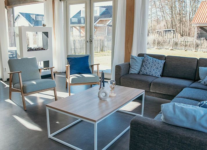 Terrasse des Ferienhauses Zonnedorp 20, Beach Kamp in Renesse, ideal fuer Entspannung in Schouwen-Duiveland.