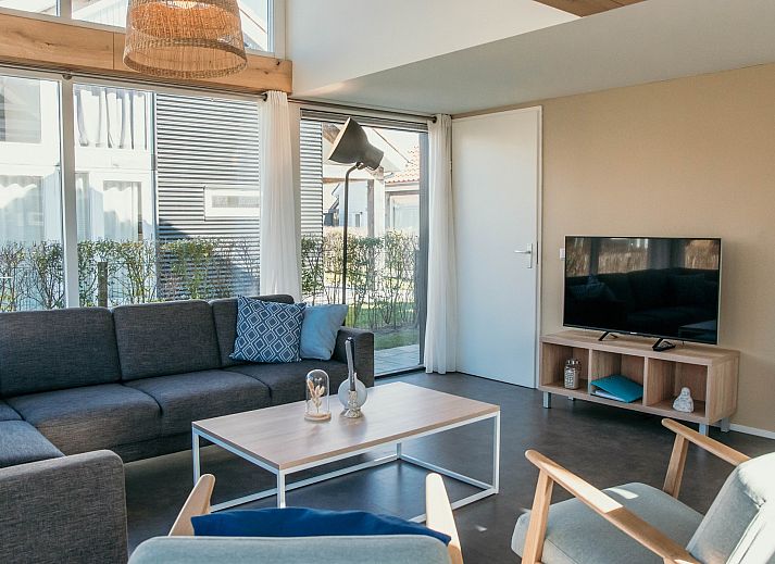 Terrasse des Ferienhauses Zonnedorp 20, Beach Kamp in Renesse, ideal fuer Entspannung in Schouwen-Duiveland.