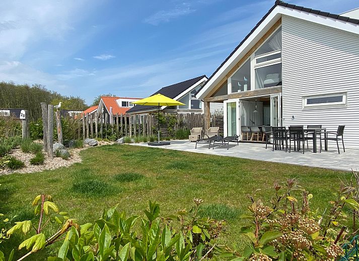 Ferienhaus Zonnedorp 29 Strandloper mit Sonnenterrasse in Renesse, Schouwen-Duiveland, Zeeland.