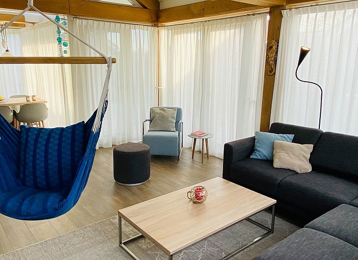 Ferienhaus Zonnedorp 29 Strandloper mit Sonnenterrasse in Renesse, Schouwen-Duiveland, Zeeland.