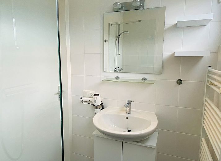 Moderne Sitzecke im Ferienhaus Zonnedorp 29 Strandloper, Renesse, Schouwen-Duiveland, Zeeland.