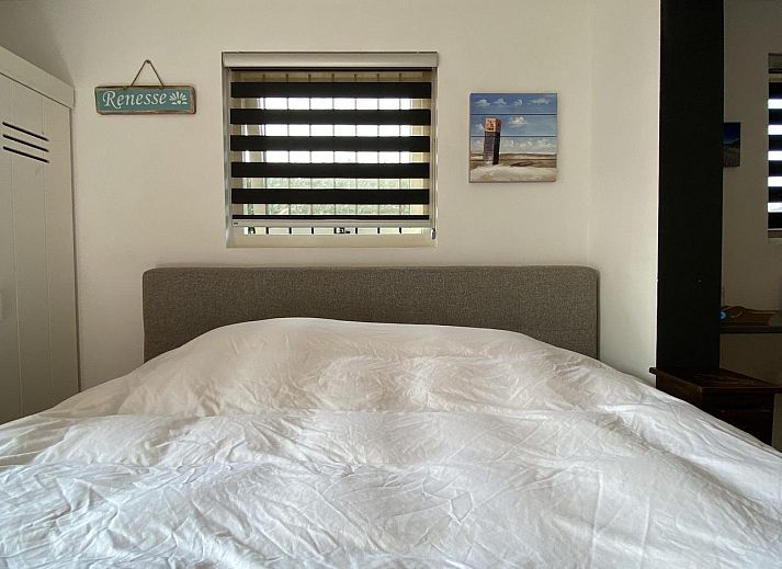 VZ735 Apartment Renesse bietet eine einladende Terrasse im sonnigen Zeeland.