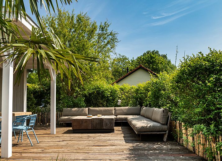 Vakantiewoning Het Ongerepte 14 Zeeuws Zusje in Renesse met ruime tuin en veranda.