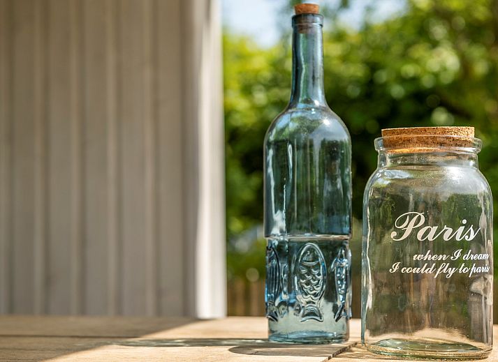 Moderne keuken van Vakantiewoning Het Ongerepte 14 Zeeuws Zusje in Renesse.