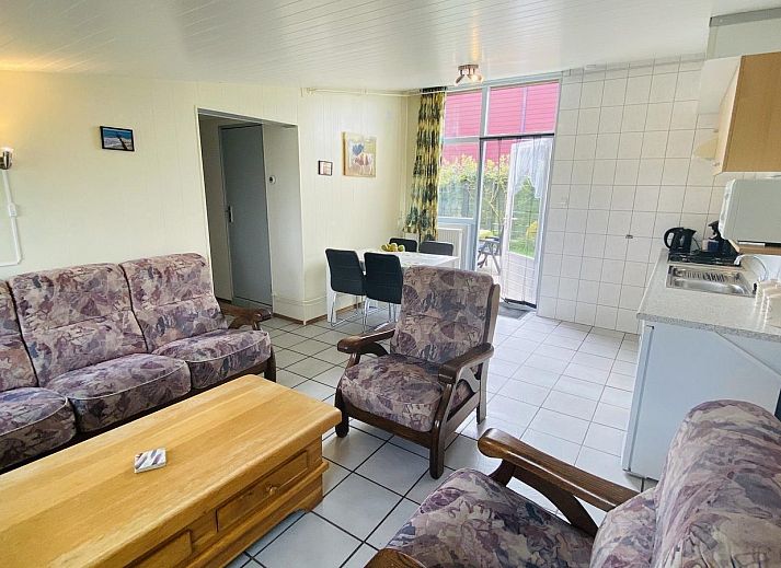 Gezellige buitenruimte bij VZ182 Vakantiehuis Kerkwerve in Zeeland.