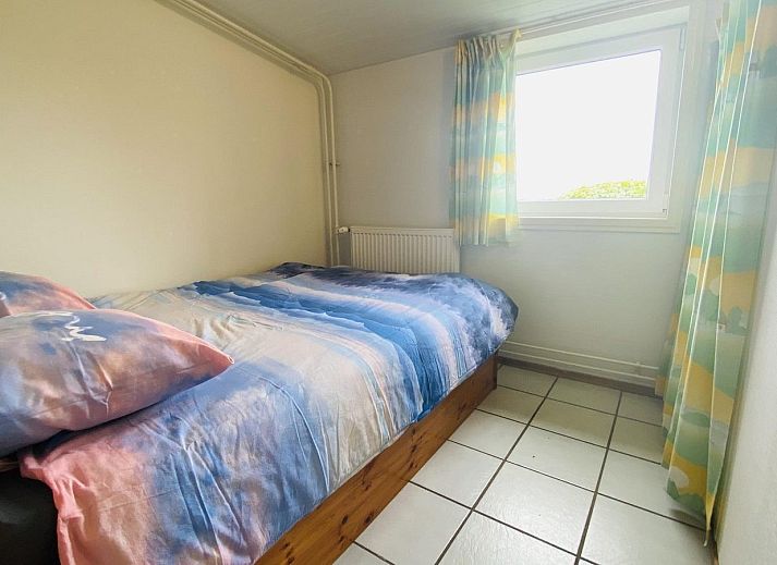 Groene tuin bij VZ182 Vakantiehuis Kerkwerve in Schouwen-Duiveland.