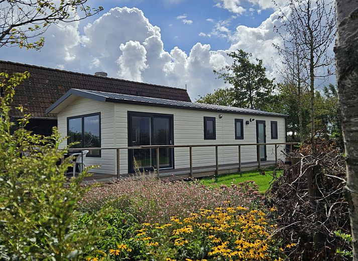 Guest house 600809 • Holiday property Schouwen-Duiveland • Nieuw 5-persoons chalet op gezellige minicamping vlakbij de