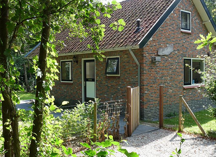 Verblijf 600903 • Vakantiewoning Schouwen-Duiveland • Vakantiewoning Acacialaan 19, "Liselotte" 