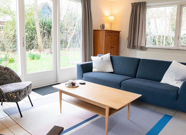 Ferienhaus Acacialaan 19, Liselotte, in Nieuw-Haamstede, umgeben von gruener Natur und Stille.