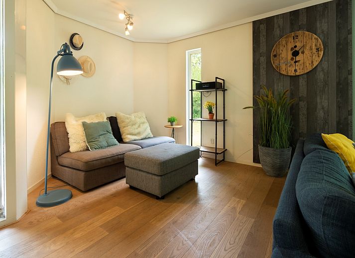 Guest house 600918 - Bungalow Schouwen-Duiveland - Vakantiewoning Populierenlaan 12, &quot;De Duinvlinder&quot;