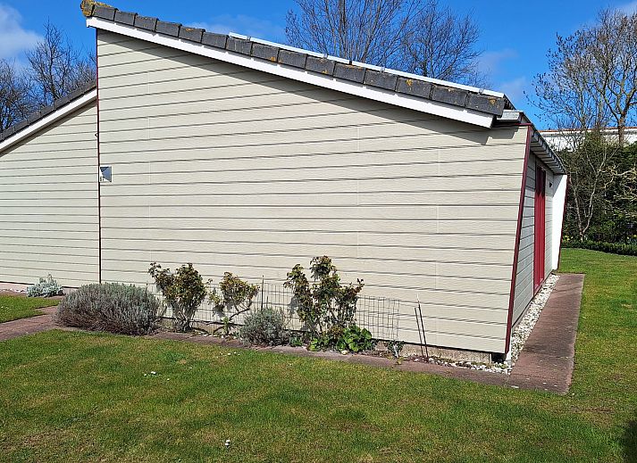 Guest house 601003 - Chalet Schouwen-Duiveland - Vakantiebungalow Beachpark 67, Park 2