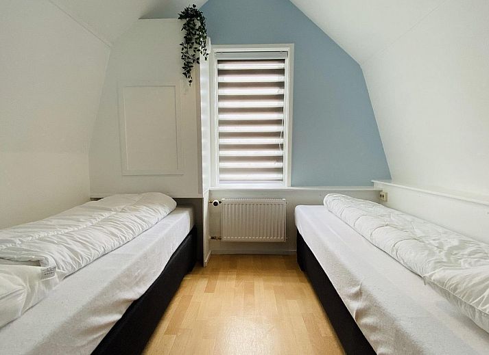 Cozy living room of VZ786 Holiday home Brouwershaven in Schouwen-Duiveland, ideal for relaxation in Zeeland.