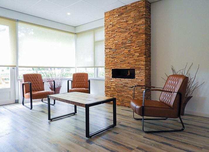 VZ272 Groepsaccommodatie Ellemeet, vakantiehuis in Zeeland, met groene tuin en terras voor buitenactiviteiten.