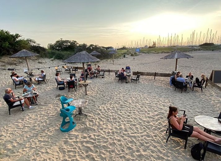 Cozy children's room with two beds in vacation home Zeelandmuschel, Den Osse, Schouwen-Duiveland, Zeeland.