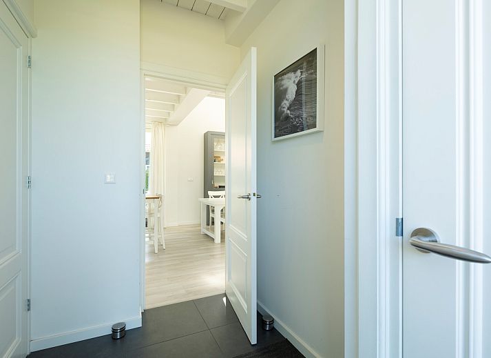 Vakantiehuis Scalde Oort 3 in Zeeland met grote tuin en overdekt terras voor ontspanning.