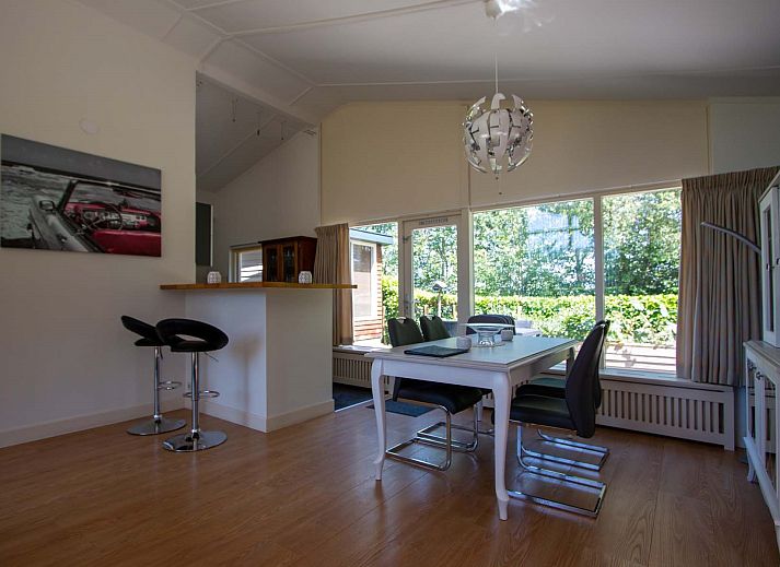 Modern vacation home Vakantiewoning Salvatorhoeve 91, located in the serene surroundings of Ouwerkerk, Schouwen-Duiveland, Zeeland.