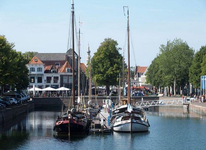 Essecke und Wohnzimmer in VZ539 Ferienhaus Ouwerkerk, modern und gemuetlich in Schouwen-Duiveland.