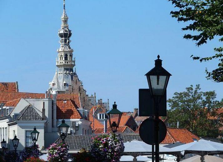Essecke und Wohnzimmer in VZ539 Ferienhaus Ouwerkerk, modern und gemuetlich in Schouwen-Duiveland.