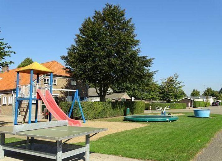 Komfortable Sitzecke in VZ538 Lodge Ouwerkerk, Ferienhaus in Zeeland.
