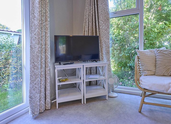 Comfortabele bank in Sunseeker chalet, Goedereede, Schouwen-Duiveland, Zeeland.