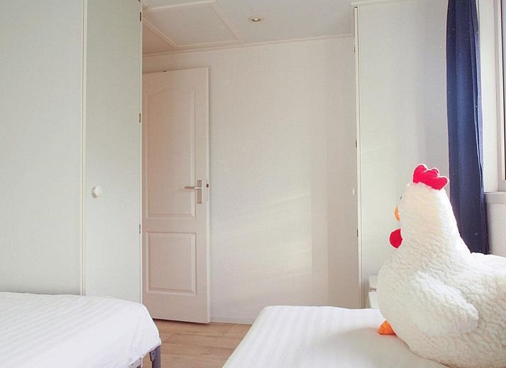 Helle Sitzecke in VZ1081 Vakantiewoning Sint-Annaland, ideal zum Entspannen in Tholen, Zeeland.