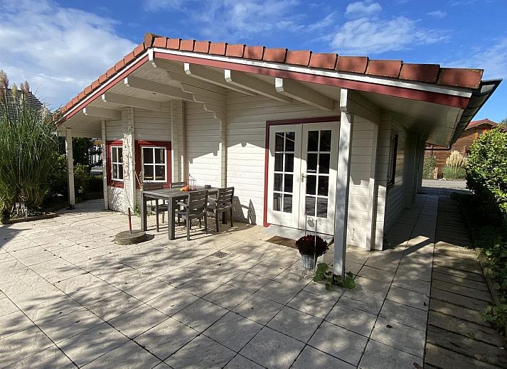 VZ476 Ferienchalet Sint-Annaland mit grosser Terrasse in Tholen, Zeeland
