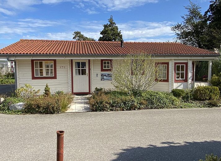 VZ476 Ferienchalet Sint-Annaland mit grosser Terrasse in Tholen, Zeeland