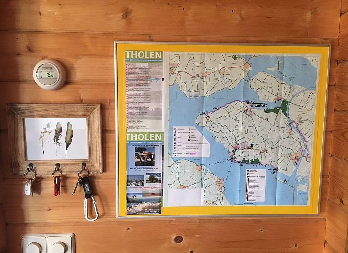 Gemuetliche Terrasse im VZ476 Ferienchalet Sint-Annaland in Tholen, Zeeland