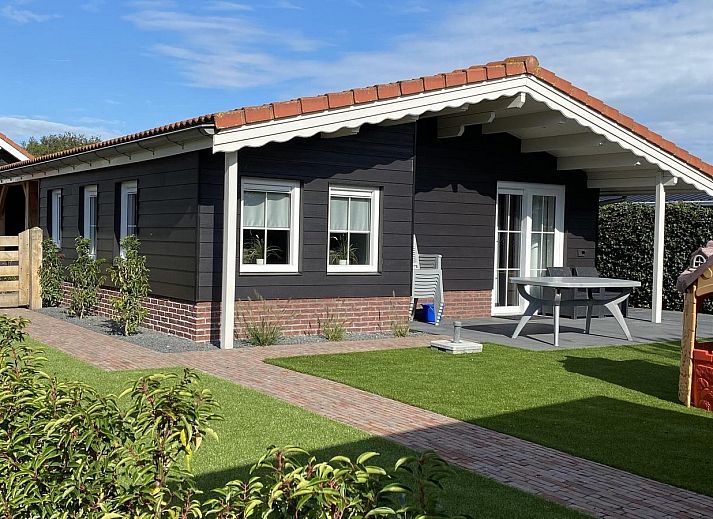 Verblijf 610139 • Bungalow Tholen • VZ497 Vakantiechalet Sint-Annaland