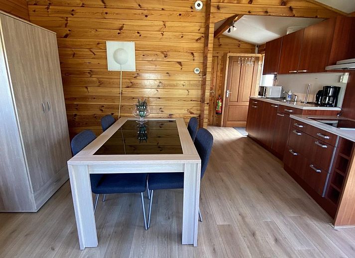 Voorzijde van VZ579 Chalet Sint-Annaland, vakantiehuis in Tholen, Zeeland.