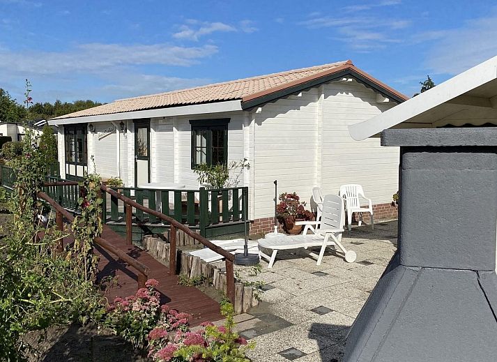 VZ810 Ferienchalet Sint-Annaland mit geraeumiger Veranda in Tholen, Zeeland.