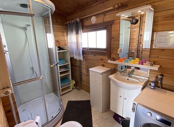 Gemuetliche Terrasse im VZ810 Ferienhaus Sint-Annaland, Tholen, Zeeland.