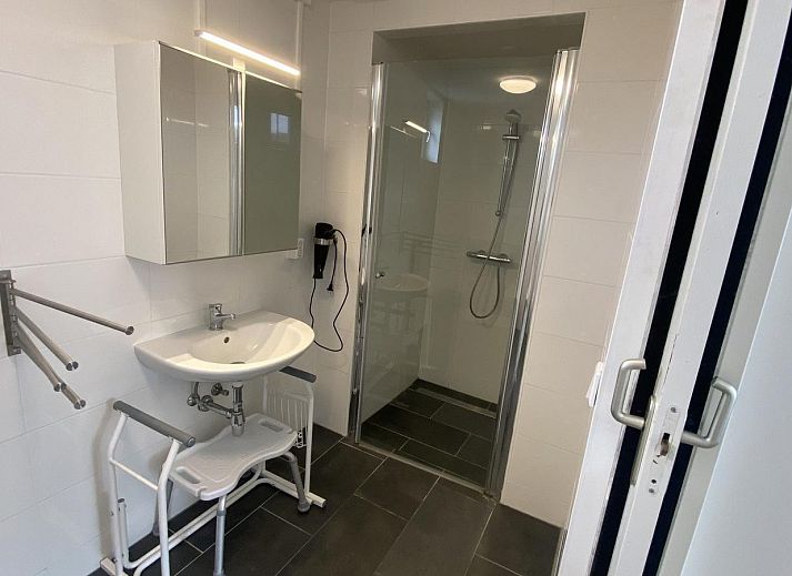 Terras van VZ1017 Vakantiechalet in Sint-Annaland, Tholen, Zeeland