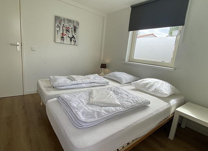 Buitenzitje bij VZ1017 Vakantiechalet in Sint-Annaland, Tholen, Zeeland