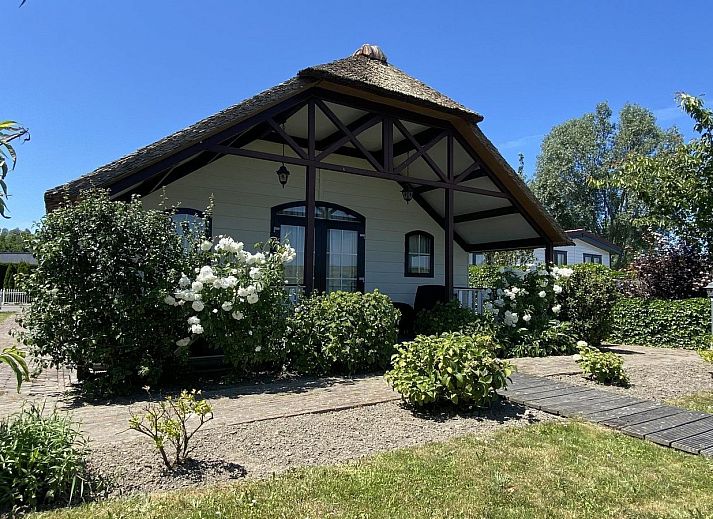 Guest house 610162 • Holiday property Tholen • VZ942 Vakantiechalet in Sint-Annaland
