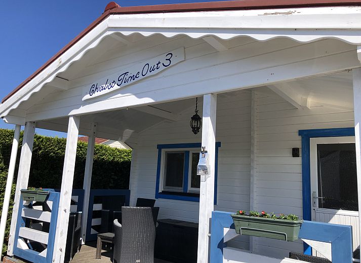 Veranda des Ferienhauses ZE1418 in Sint-Annaland, ideal zum Entspannen.