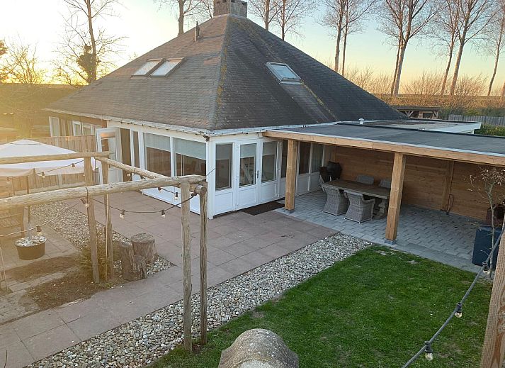 Verblijf 610408 • Vakantiewoning Tholen • Bungalow 57