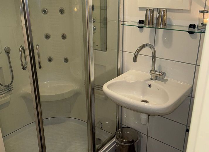 Guest house 610410 - Holiday property Tholen - Vakantiehuis "Wellness-Ferienhaus"