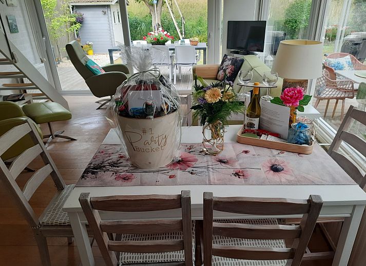 Guest house 610411 - Holiday property Tholen - Vakantiehuis Schöne Familien-Ferienwohnung in Zeeland