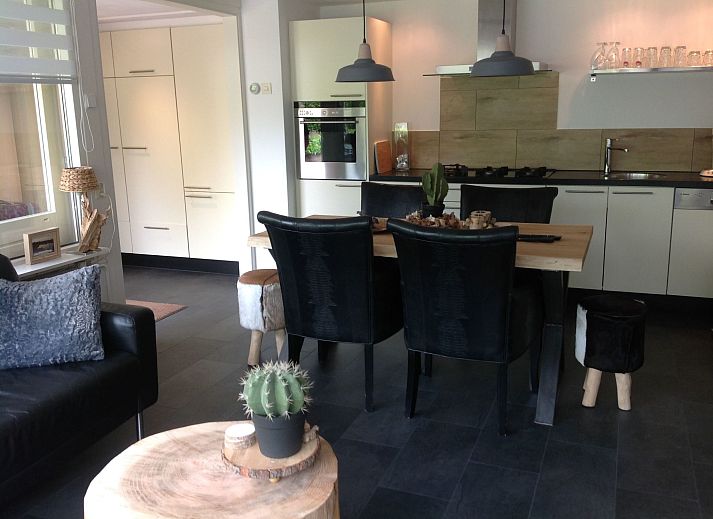 Guest house 610414 - Holiday property Tholen - Vakantiehuis mit Garten, Grill und Terrasse