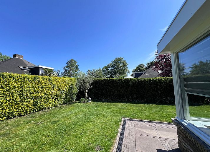 Guest house 610467 - Holiday property Tholen - Vakantiehuis in Stavenisse mit gemütlicher Terrasse