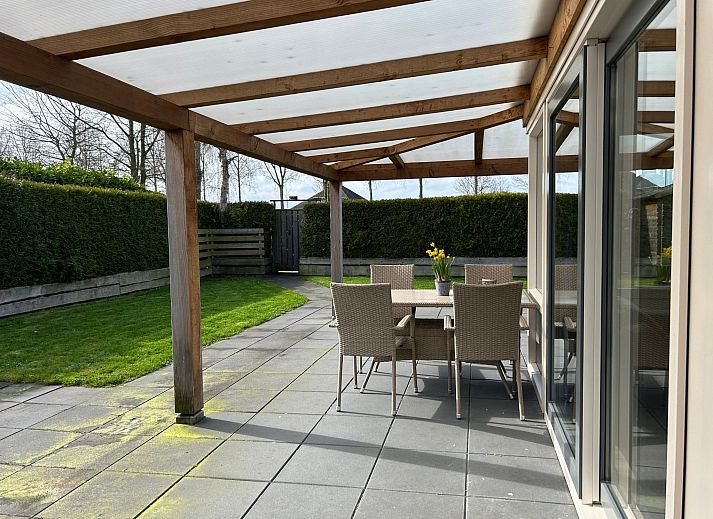 Guest house 610472 - Holiday property Tholen - Vakantiehuis in einem familienfreundlichen Ferienpark