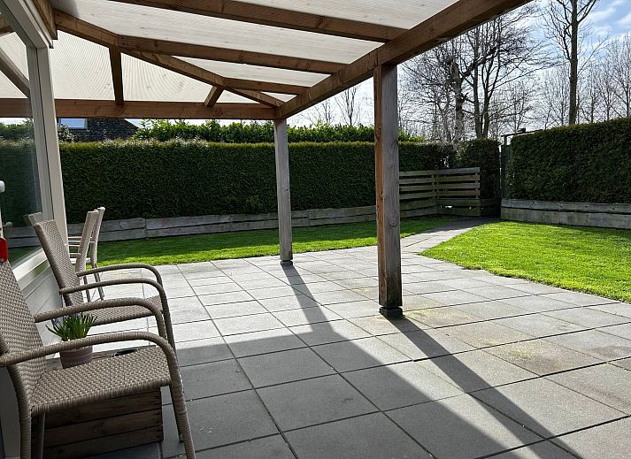 Guest house 610472 - Holiday property Tholen - Vakantiehuis in einem familienfreundlichen Ferienpark