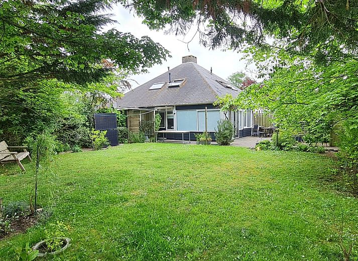Guest house 610478 - Holiday property Tholen - Vakantiehuis "Buurtweg 121"