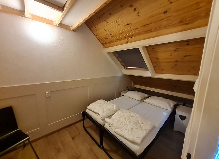 Guest house 610478 - Holiday property Tholen - Vakantiehuis "Buurtweg 121"