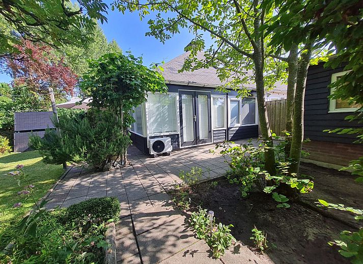 Guest house 610478 - Holiday property Tholen - Vakantiehuis "Buurtweg 121"